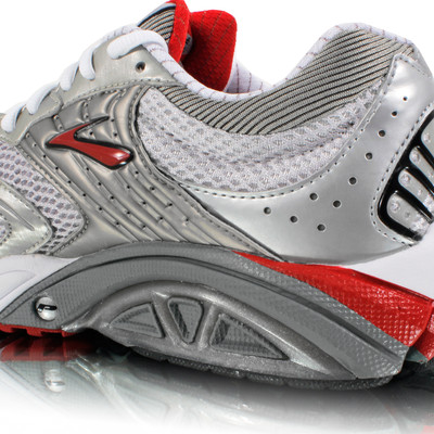 Brooks Beast (2E) Running Shoes picture 3