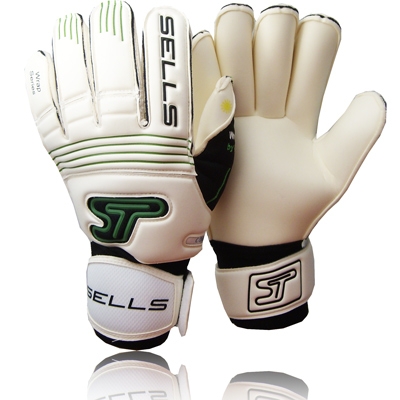 Sells Wrap Supersoft Coolmax Breeze Goalkeeper Gloves. REF: CAR34