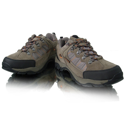 Hi-Tec Montana Low Waterproof Walking Shoes picture 4