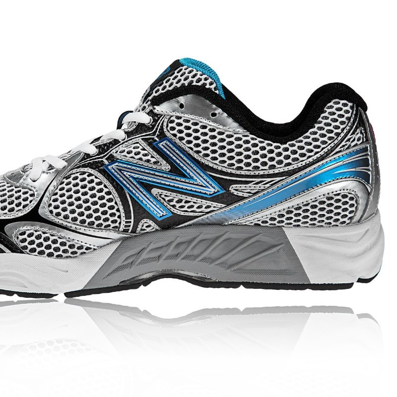 fitting a running shoe new balance mr770 running shoes d fitting 53 fitting a running shoe new balance mr770 running shoes d fitting 53