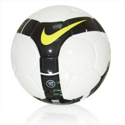 Nike Total 90 Catalyst Football.